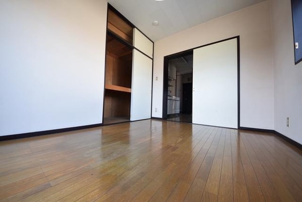 リビング・居室(別角度から見たお部屋です)