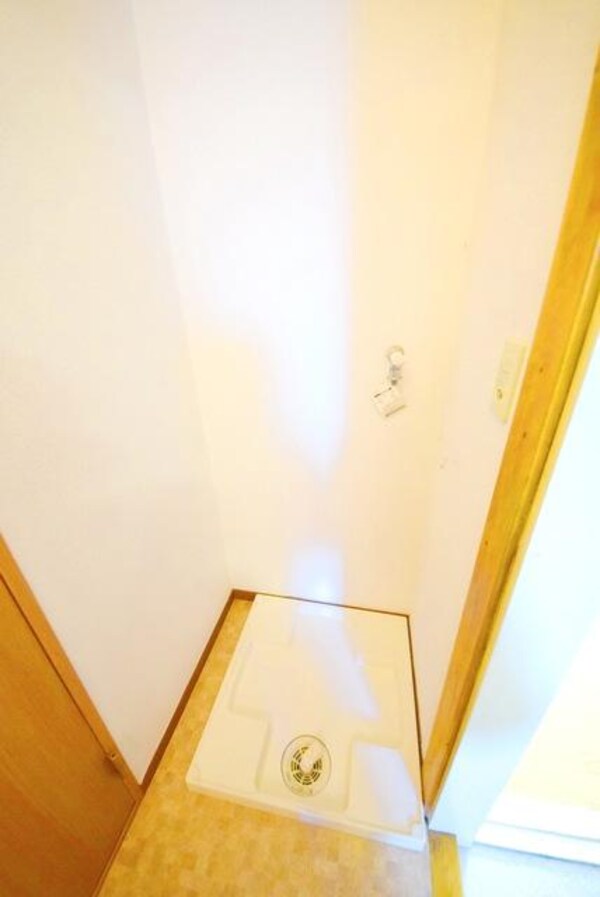 設備(室内洗濯機置場)