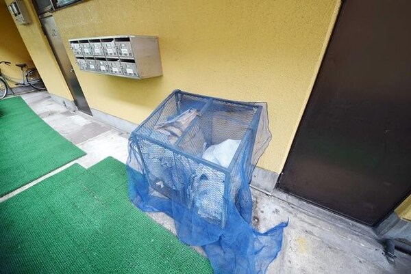 共有部分(専用ゴミ置き場)