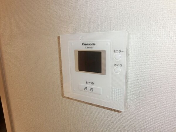 セキュリティ(来訪者の顔もバッチリです)