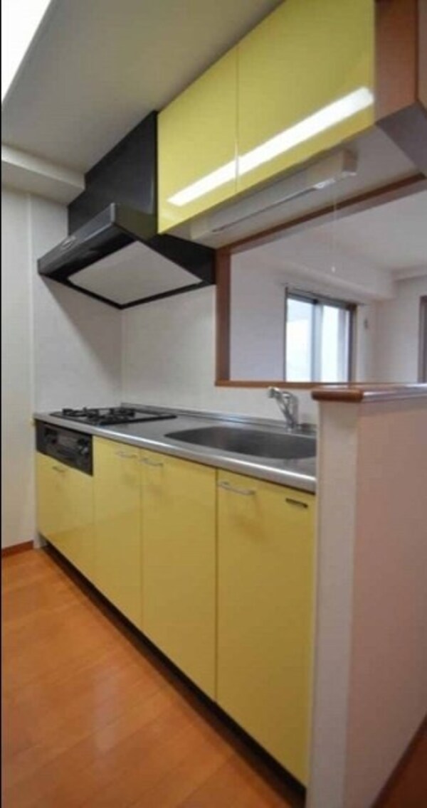 キッチン(※同建物　別タイプ間取りの設備施工例です　現況優先)
