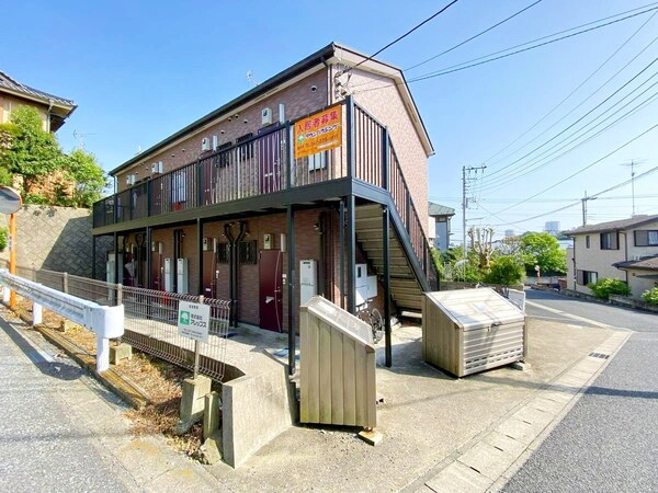 外観(★静かな住宅地に建つ綺麗なアパート★)