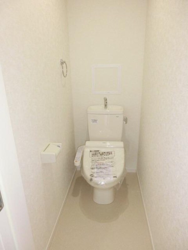 トイレ(洗浄便座です)