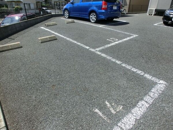 駐車場(敷地内駐車場。)
