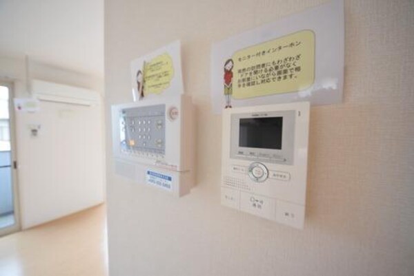 設備(ＡＬＳＯＫホームセキュリティ・ＴＶモニタホンで防犯面も安心…)