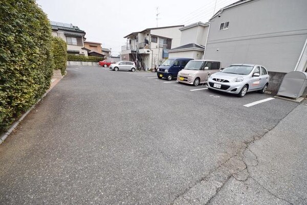 駐車場(駐車場)
