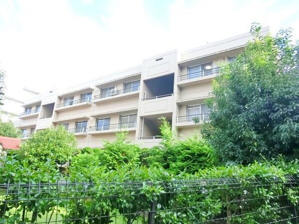外観(閑静な住宅街)