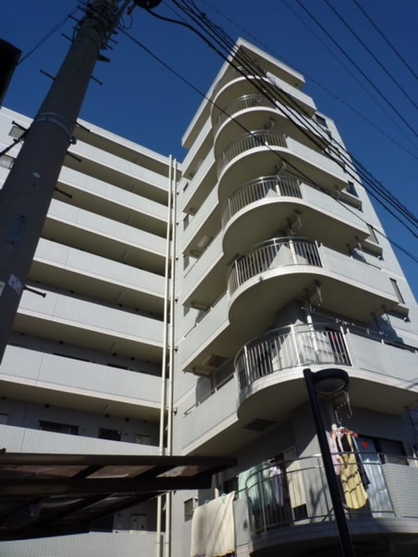 外観(地震に強い鉄骨鉄筋コンクリート造)