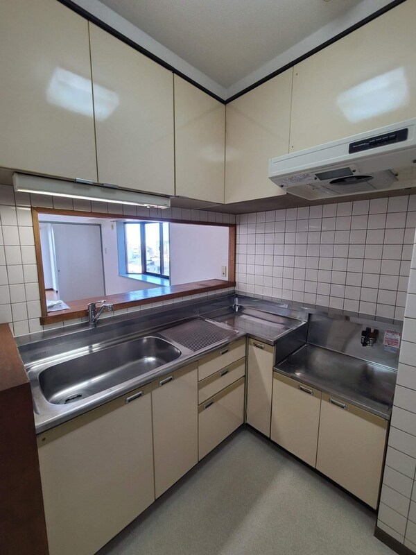 キッチン(※同建物　別室設備施工例　現況優先)
