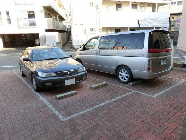外観(駐車スペース)