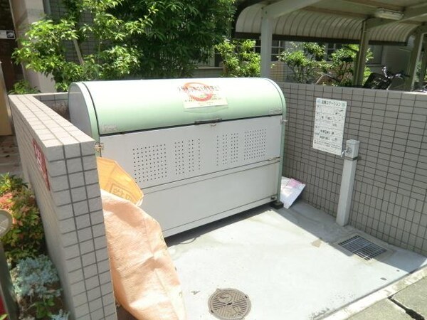 共有部分(敷地内のごみステーション)