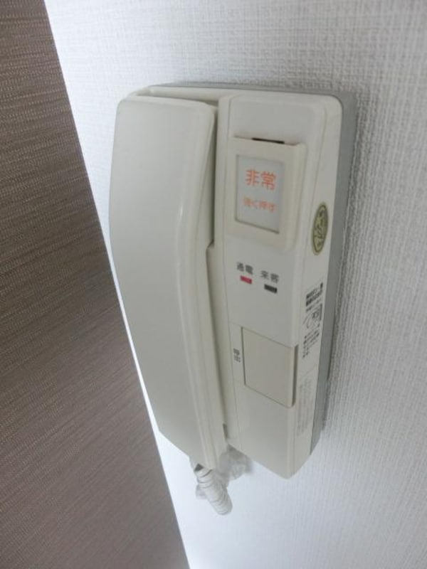 設備(インターホン完備　※モデルルームの写真です)