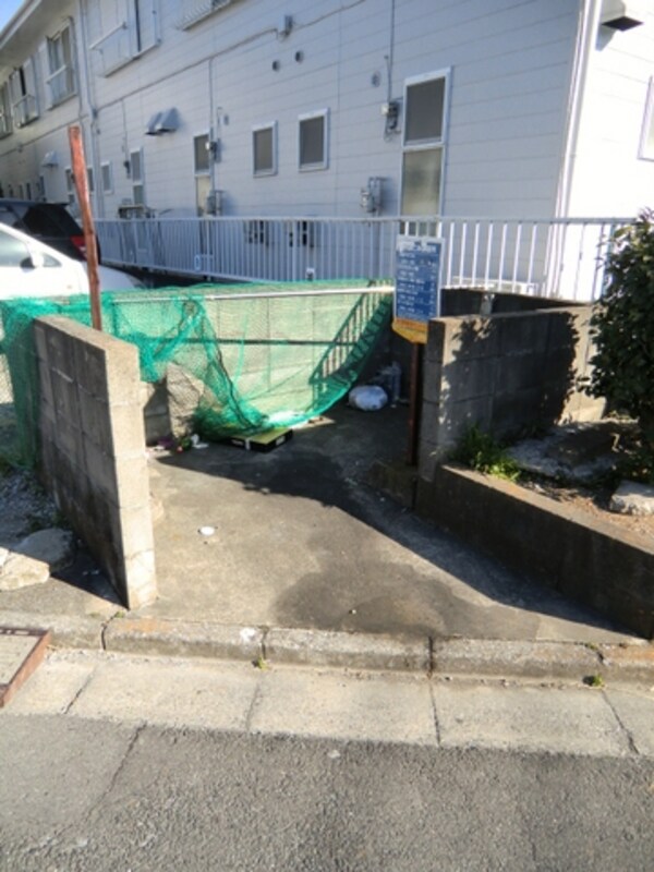 共有部分(ゴミ置場)