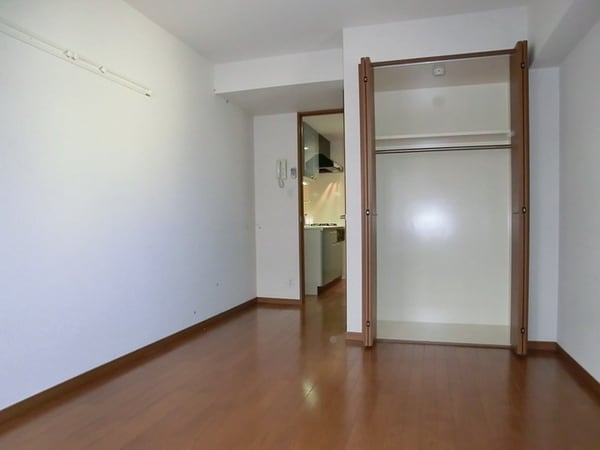 リビング・居室(バルコニー側からみたお部屋)