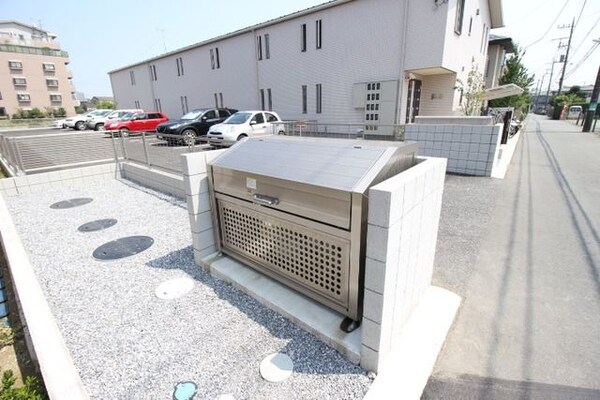 共有部分(敷地内ゴミ置き場)