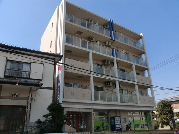 外観(生活便利な住環境です)