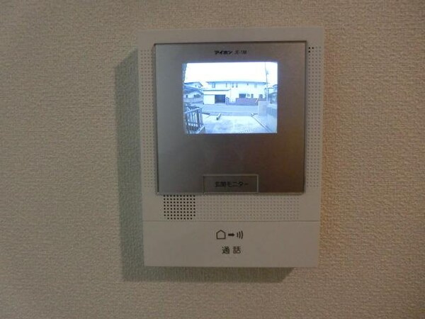 設備(来訪者の顔が見えるTVドアホン)