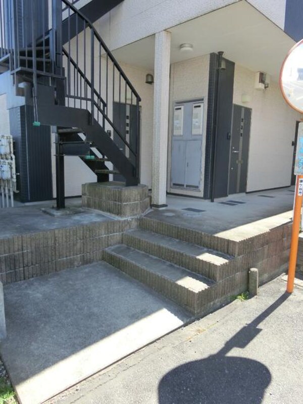 エントランス(玄関前)