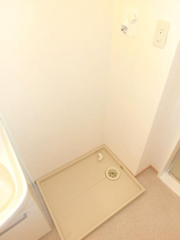 設備(室内洗濯機置場)