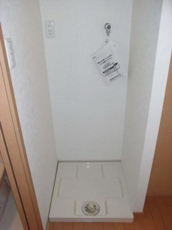 洗面(室内洗濯機置場)