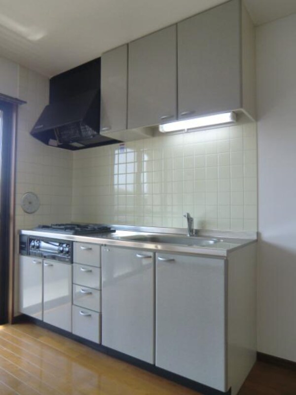 キッチン(3口システムキッチン)