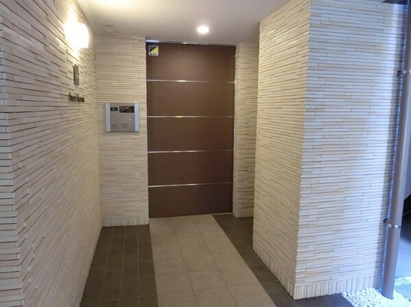 エントランス(お部屋へのエントランス)