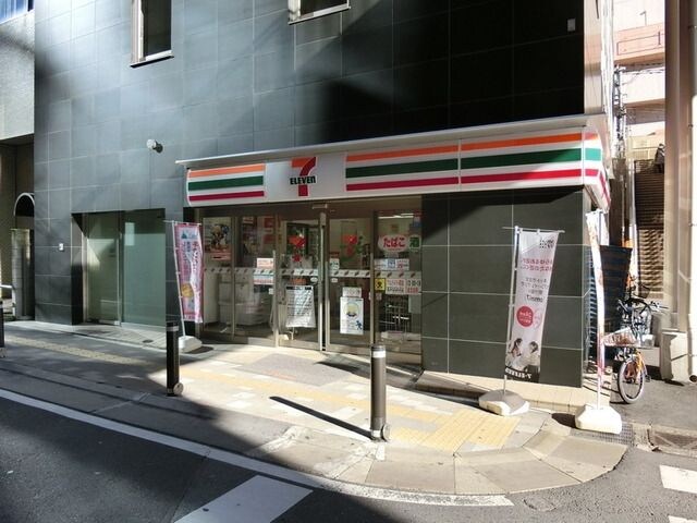 物件内観写真21　(１Ｆテナントにコンビニあり買い物便利です)