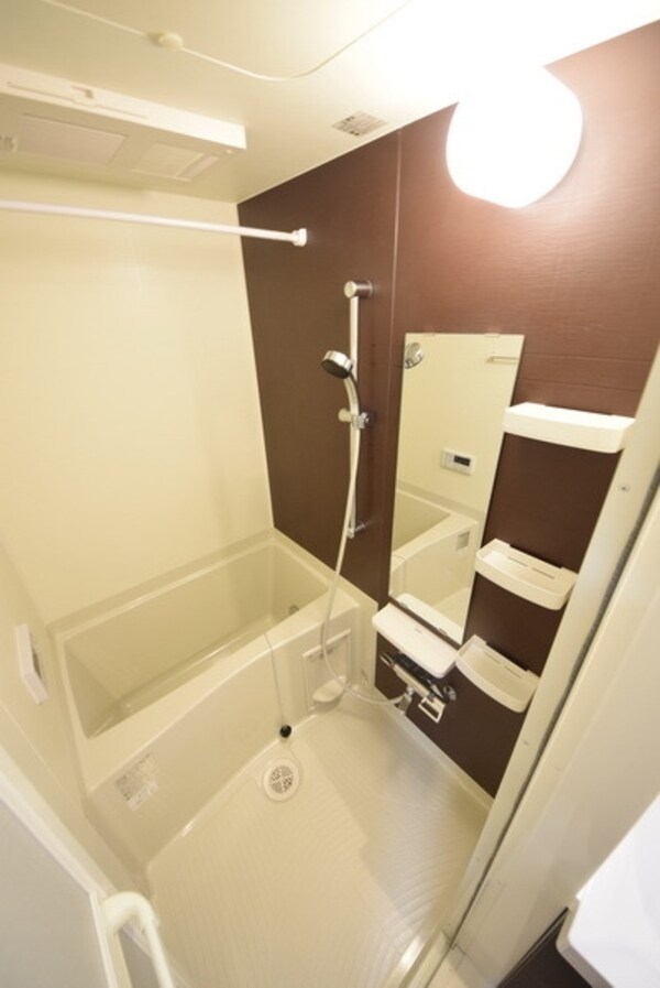 バス／シャワールーム等(バストイレ別です)