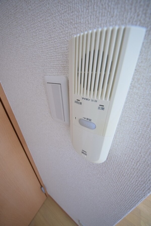 設備(ドアホン)