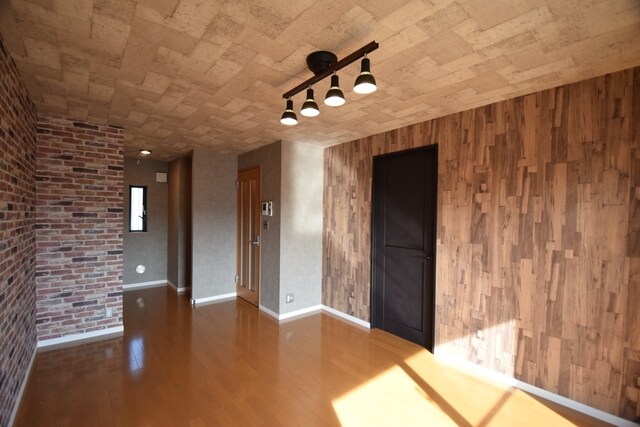 物件内観写真4　(※同建物　反転タイプ別室の設備施工例　現況優先)