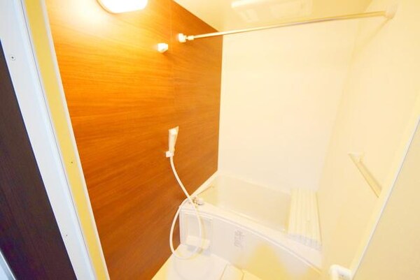 バス／シャワールーム等(バスルーム)