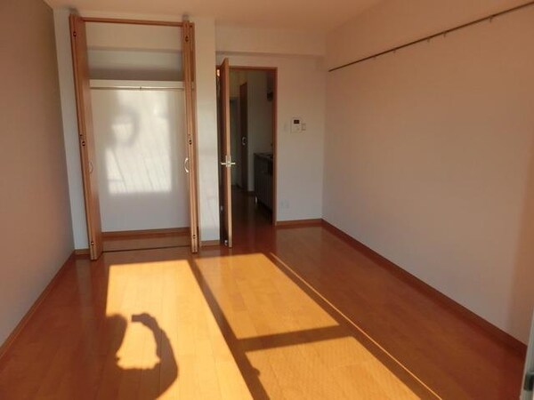 リビング・居室(日当たり良好)