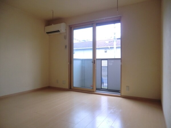 その他室内・内装(エアコン・室内物干し完備)