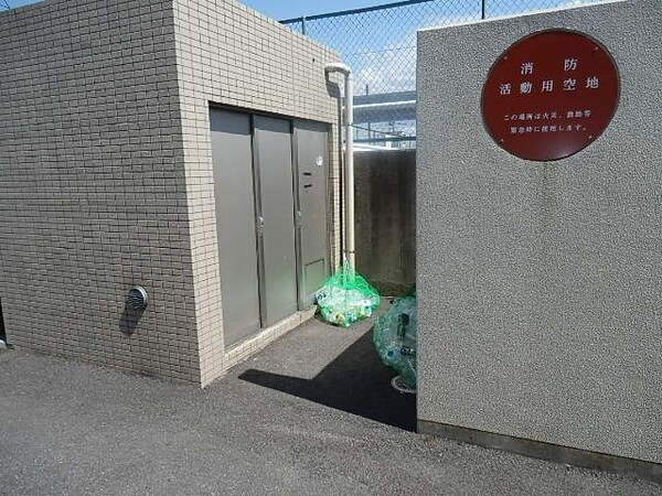 共有部分(敷地内のゴミステーション)