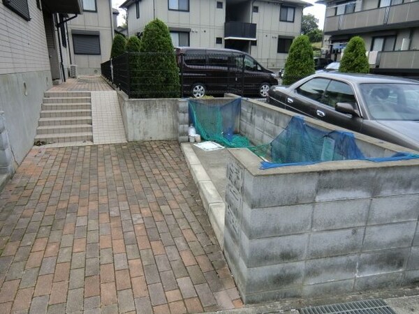 その他(敷地内ゴミ置場)