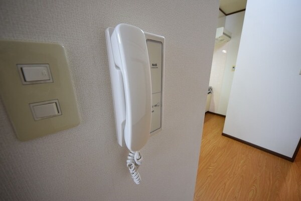 設備(ドアホン)