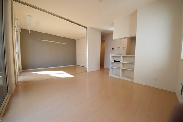 リビング・居室(別のお部屋の写真です。同間取り。)