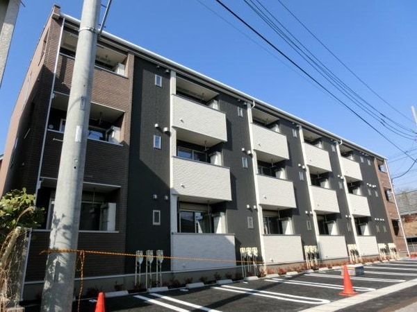 外観(２０１４年築　更新料・更新事務手数料ゼロ)