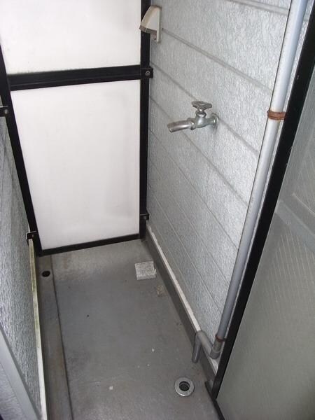 物件内観写真14　(洗濯機置き場)