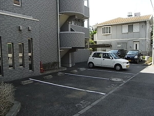 駐車場(敷地内駐車場あり)