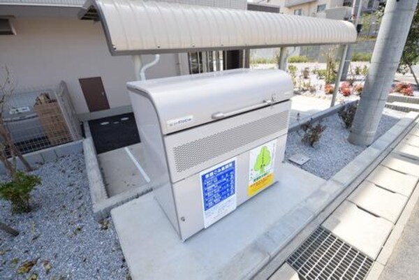 共有部分(専用ゴミ置き場)