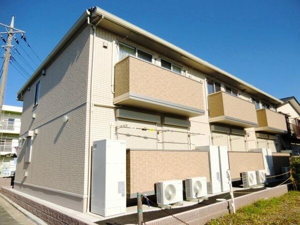外観(経済的なオール電化住宅　南向きで日当たり良好です)