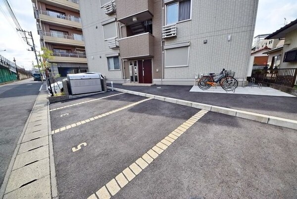 駐車場(駐車場)
