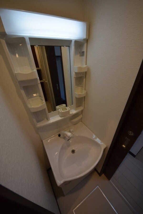 洗面(忙しい朝に便利な洗髪洗面化粧台)