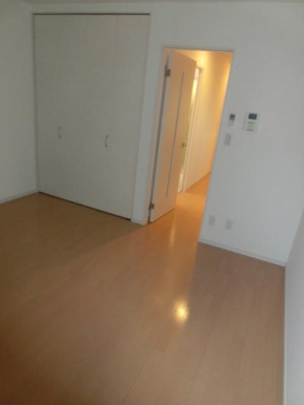 リビング・居室(バルコニー側からの居室)