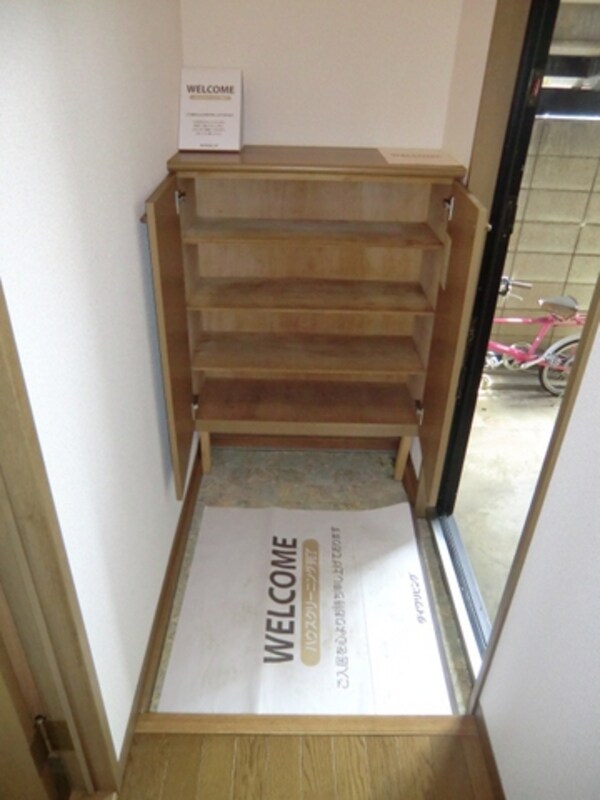 玄関(シューズボックス)