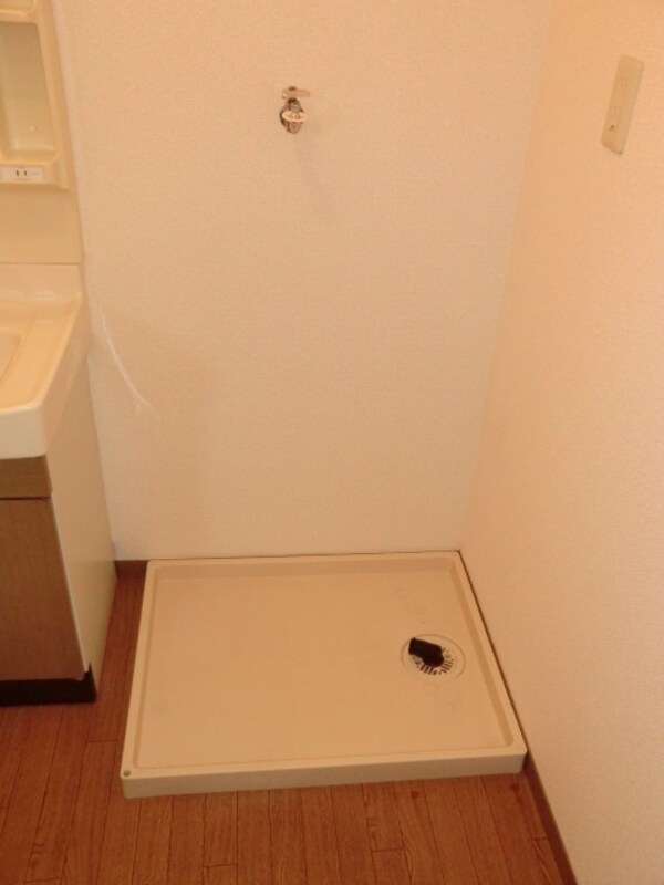 設備(室内洗濯機置き場)