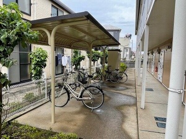 その他(駐輪場)