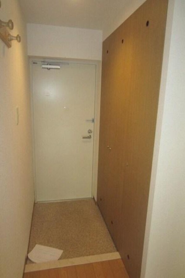 玄関(ゆったりとした玄関です。)