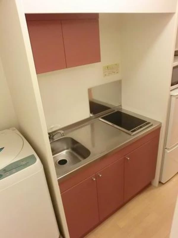 キッチン(ＩＨ２口。まな板置場ございます)